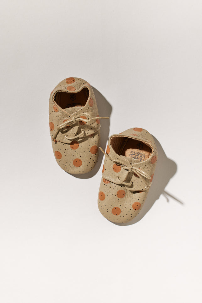 キッズシューズ