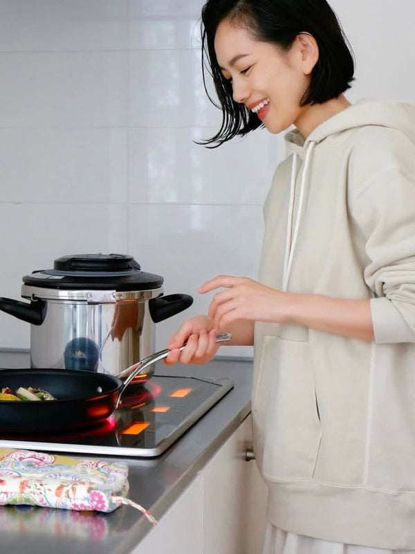 AURALEE パーカー